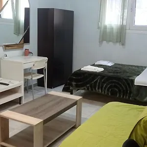 House Near Διαμέρισμα